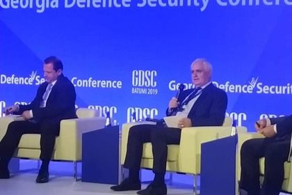 Заместник-министър Запрянов се срещна с заместник-министърът на отбраната на Грузия Лела Чиковани